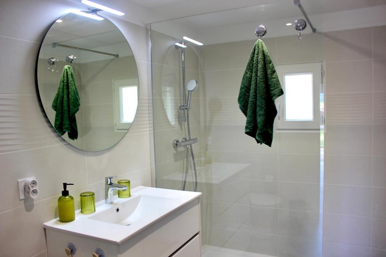Appartement Prive A La Campagne Figanieres Bagian luar foto